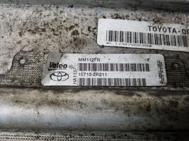 Toyota Avensis T270 Öljynsuodattimen kannake 15710-0R011