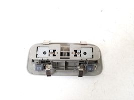 Toyota Corolla E120 E130 Luz del asiento delantero 81260-05051