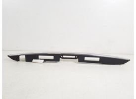 Lexus RX 330 - 350 - 400H Éclairage de plaque d'immatriculation 76811-48060