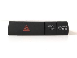 Toyota Prius (XW20) Botón interruptor de luz de peligro 84330-47020