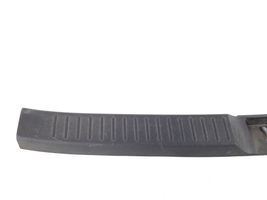 Toyota Corolla Verso AR10 Protection de seuil de coffre 64716-0F010