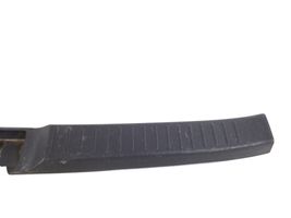 Toyota Corolla Verso AR10 Protection de seuil de coffre 64716-0F010