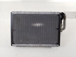 Mercedes-Benz CLS C218 X218 Gaisa kondicioniera radiators (salonā) A2048300058