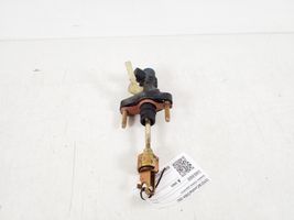 Toyota Corolla E120 E130 Główny cylinder sprzęgła 31420-05020