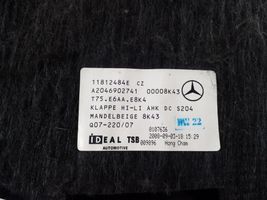 Mercedes-Benz C W204 Rivestimento pannello laterale del bagagliaio/baule A2046902741