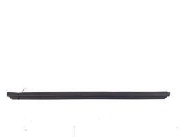 Mercedes-Benz ML W164 Moulure/baguette de porte avant A1647250965