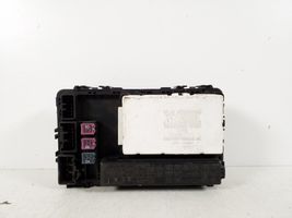 Toyota Matrix (E130) Fuse module 