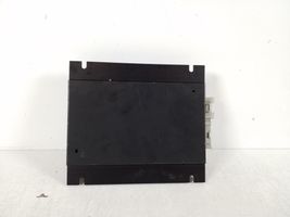 Toyota Matrix (E130) Amplificatore 86280-01010