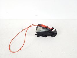 Mercedes-Benz E W212 Verrouillage du bouchon du réservoir de carburant A2048205397