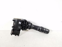 Toyota Avensis T270 Leva/interruttore dell’indicatore di direzione e tergicristallo 84652-05190