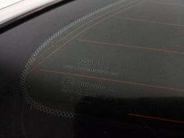 Toyota Avensis T270 Szyba karoseryjna tylna 62710-05080