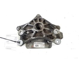 Mercedes-Benz C W204 Supporto della scatola del cambio A2212400518