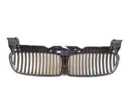 BMW 7 E65 E66 Grille de calandre avant 51137145738