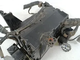 Toyota Land Cruiser (J120) Saugiklių blokas 8274135110