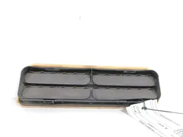 Mercedes-Benz CLS C218 X218 Grill / Wlot powietrza błotnika przedniego A2048300342