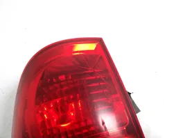 Toyota Hilux (AN10, AN20, AN30) Lampa tylna 81560-0K040