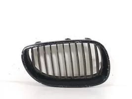 BMW 5 E60 E61 Kühlergrill 51137027062