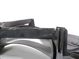 BMW X5 F15 Jäähdyttimen jäähdytinpuhaltimen suojus 