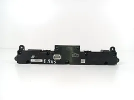 KIA Sportage Console centrale, commande de multimédia l'unité principale D9965-68020