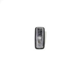 Mercedes-Benz G W461 463 Indicatore di direzione del parafango anteriore A4638220020