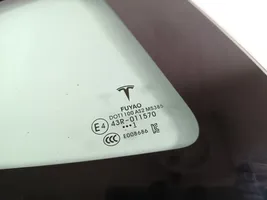 Tesla Model 3 Seitenfenster Seitenscheibe hinten 1514979