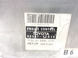 Toyota RAV 4 (XA20) Sterownik / Moduł ECU 8966142A10