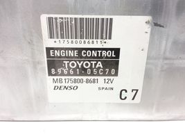 Toyota Avensis T250 Centralina/modulo del motore 8966105C70