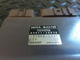 Toyota Corolla Verso E121 Блок управления топливных форсунок 8987120030