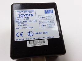 Toyota Corolla Verso AR10 Unité de commande / module de verrouillage centralisé porte 897410F010