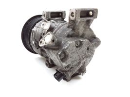 Toyota Auris 150 Ilmastointilaitteen kompressorin pumppu (A/C) 4472601257