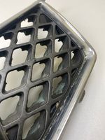 Nissan X-Trail T30 Grille calandre supérieure de pare-chocs avant 62310