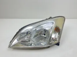 Toyota Corolla E120 E130 Lampa przednia 89007169