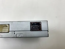 Toyota Verso USB-ohjainlaite 10R039717