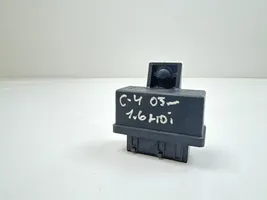 Citroen C4 I Polttoaineen ruiskutuspumpun ohjainlaite/moduuli 240107