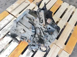 Toyota Avensis T270 Mechaninė 6 pavarų dėžė 732637199