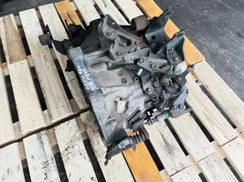 Toyota Avensis T270 Mechaninė 6 pavarų dėžė 732637199