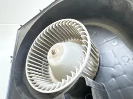 Nissan Almera Tino Pečiuko ventiliatorius/ putikas 