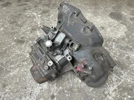 Opel Astra G Механическая коробка передач, 5 передач 90400209