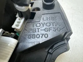 Toyota Avensis T250 Tasten Schalter Multifunktionslenkrad 75B070