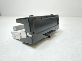 Renault Scenic I Monitor/display/piccolo schermo P8200028364A