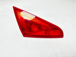 Mitsubishi Colt Lampy tylnej klapy bagażnika MN105623