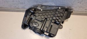 BMW X4 F26 Lampa przednia 7401132