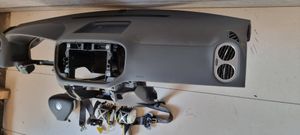 Volkswagen Tiguan Panelės apdailos skydas (apatinis) 5N0857001