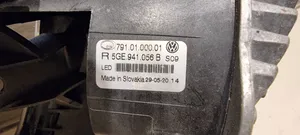 Volkswagen Golf VII Lampa LED do jazdy dziennej 5GE941056B