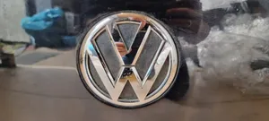 Volkswagen Touran II Takaluukun/tavaratilan kansi 1T1827105C