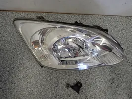 Toyota Corolla E120 E130 Lampa przednia 