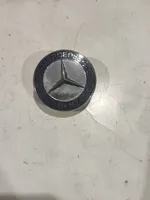 Mercedes-Benz C W204 Emblemat / Znaczek A2048170010
