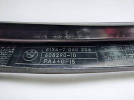 BMW 3 E90 E91 Altro elemento di rivestimento della portiera anteriore 7060206