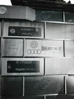 Volkswagen Jetta V Saugiklių blokas 1K0937132F