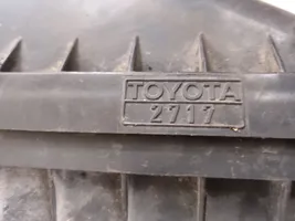 Toyota Corolla Verso E121 Caja del filtro de aire 2717